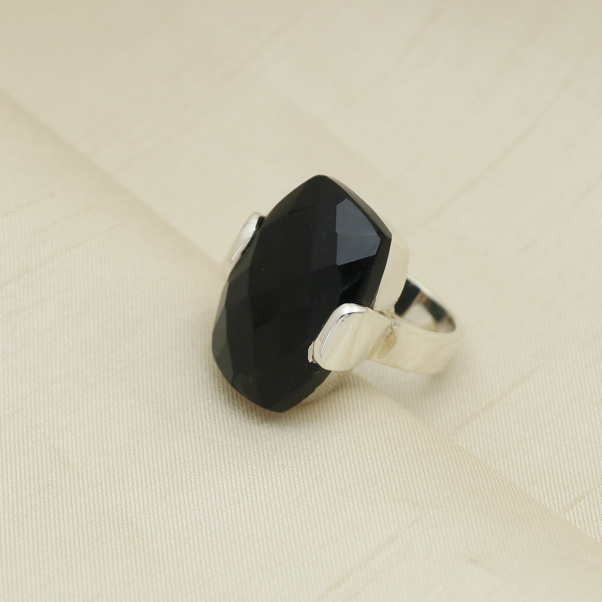 Maya Ring