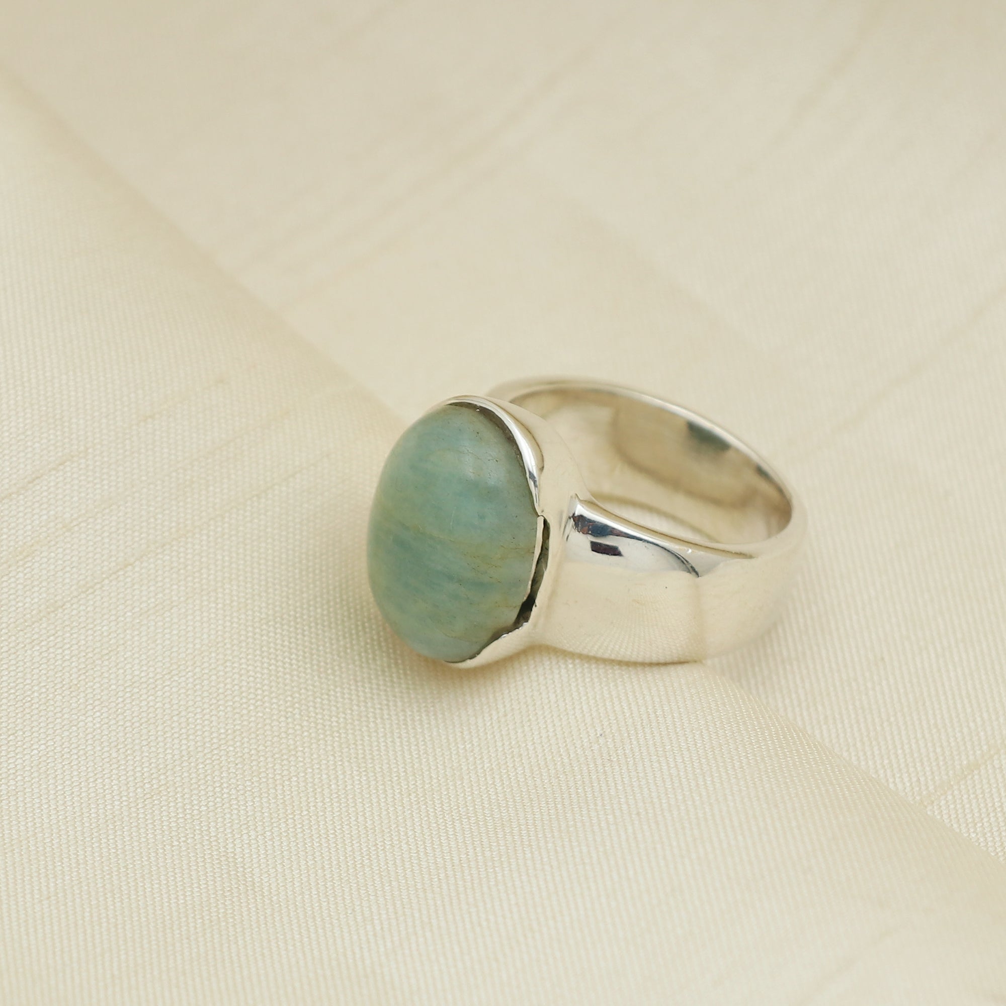 Classic Oval Ring