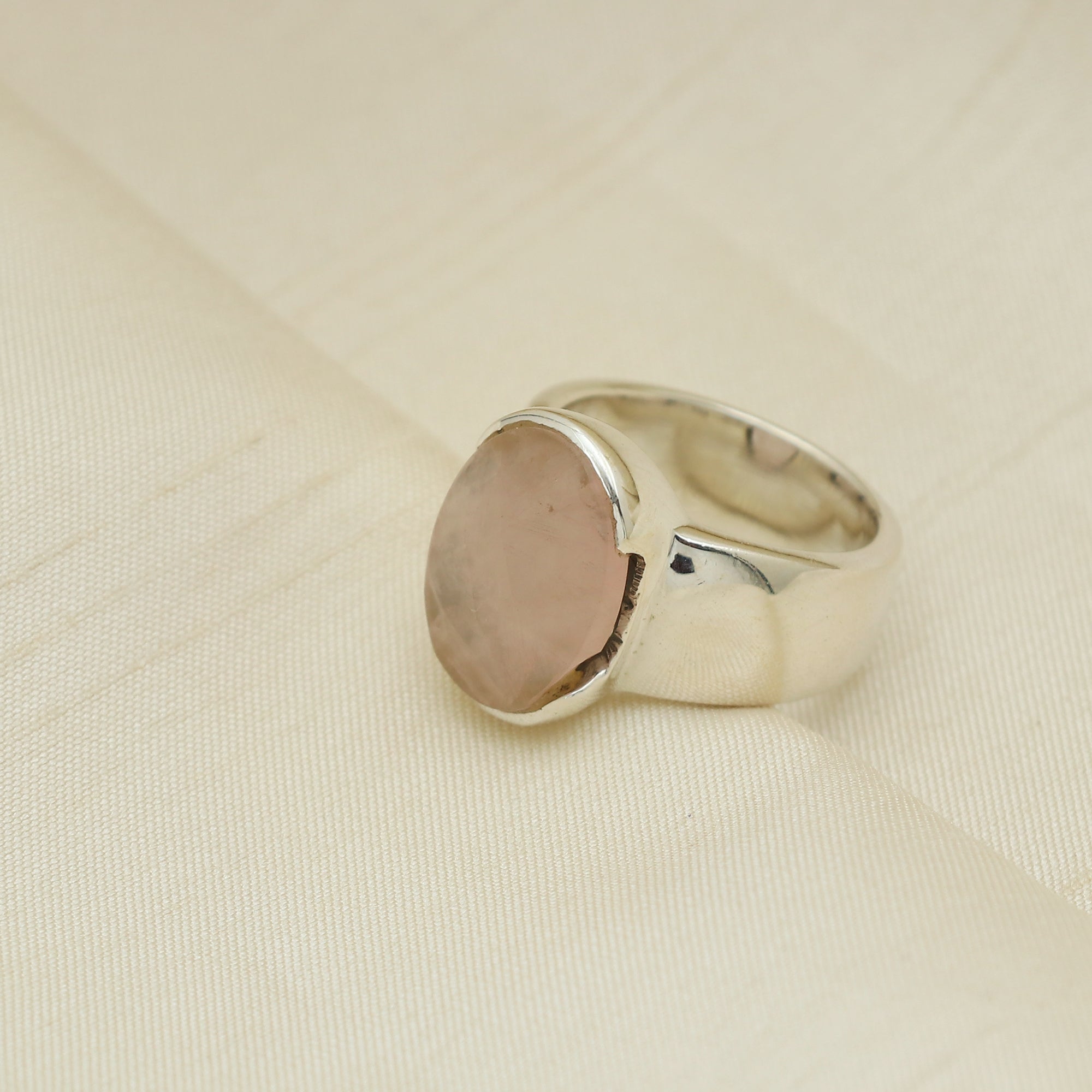 Classic Oval Ring