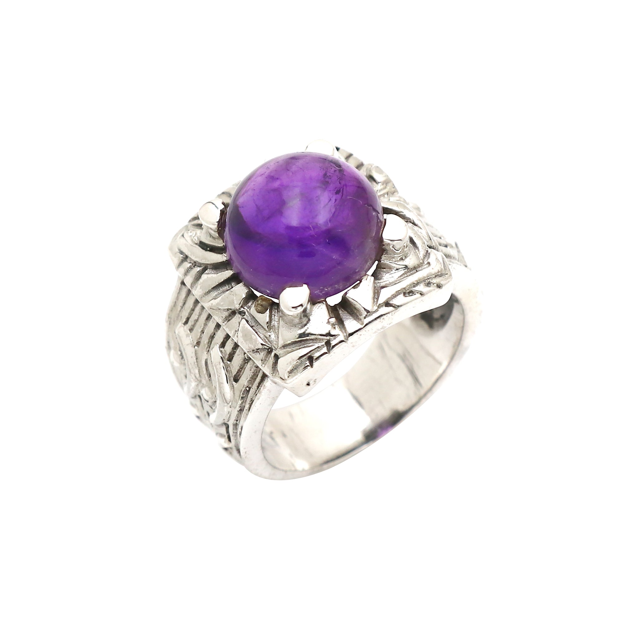 Mytho Amethyst Ring
