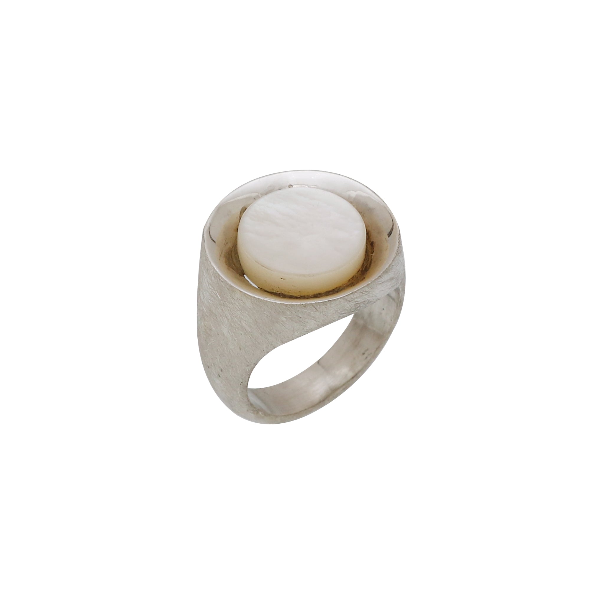 Globe Ring