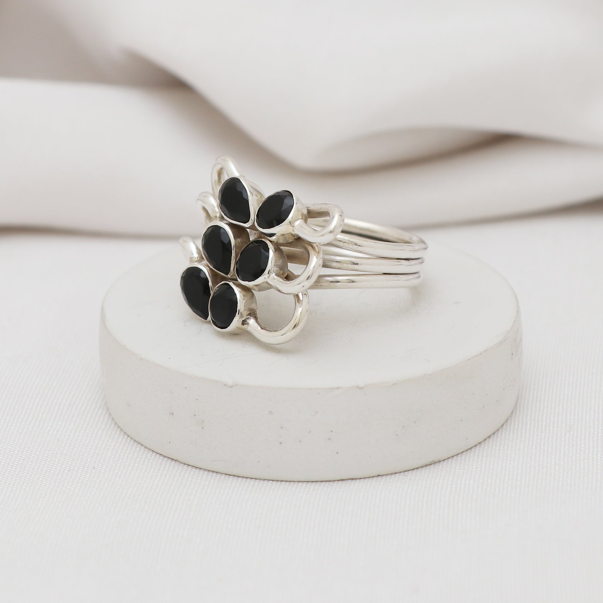 Wired Ring