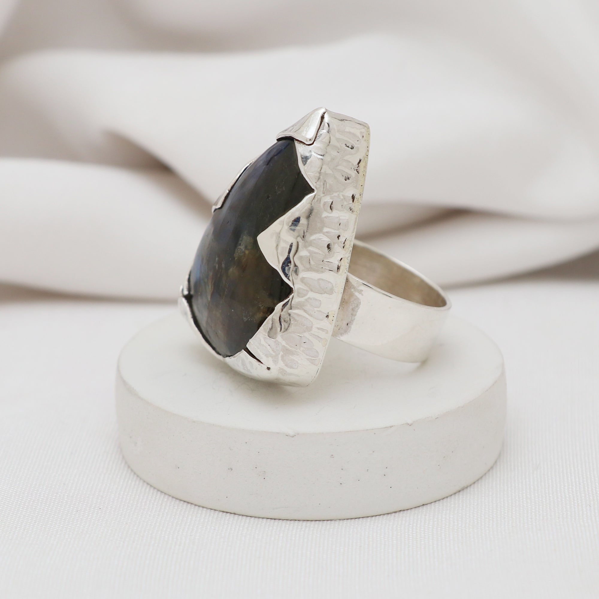 Free Stone Ring
