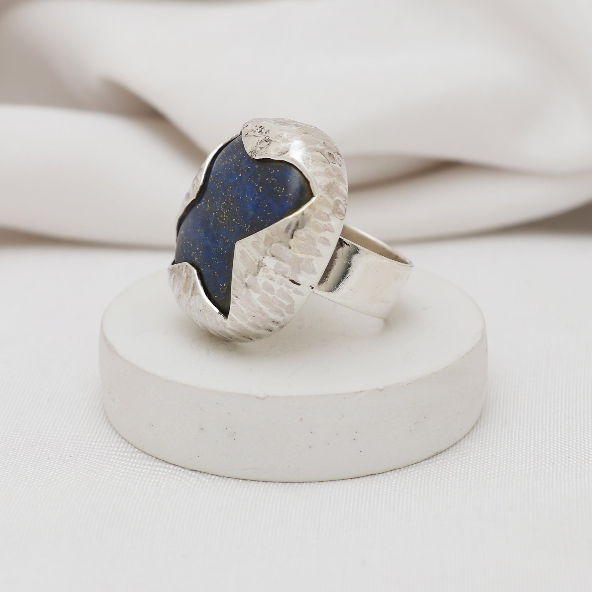 Free Stone Ring