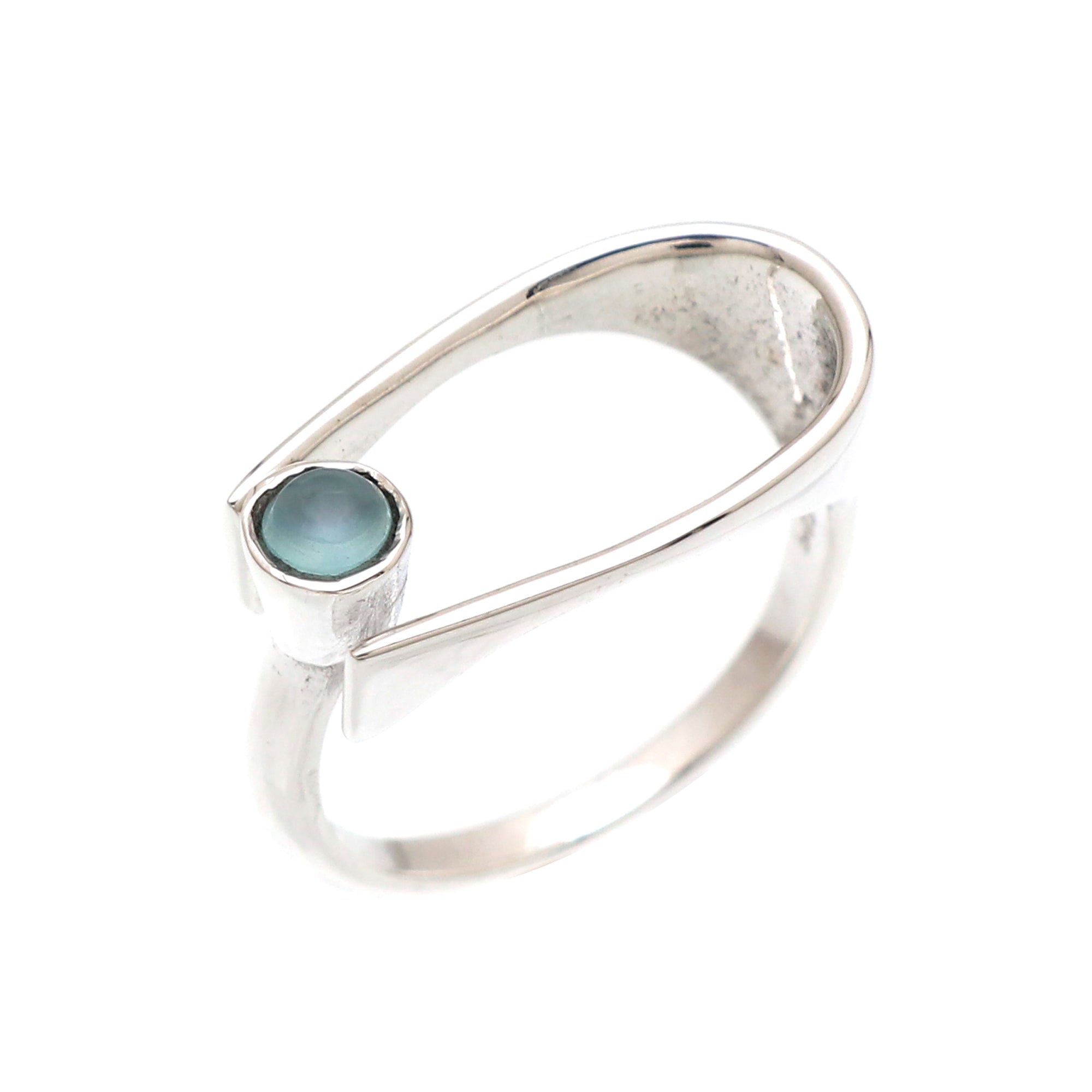Designer Classic Round Stone Ring
