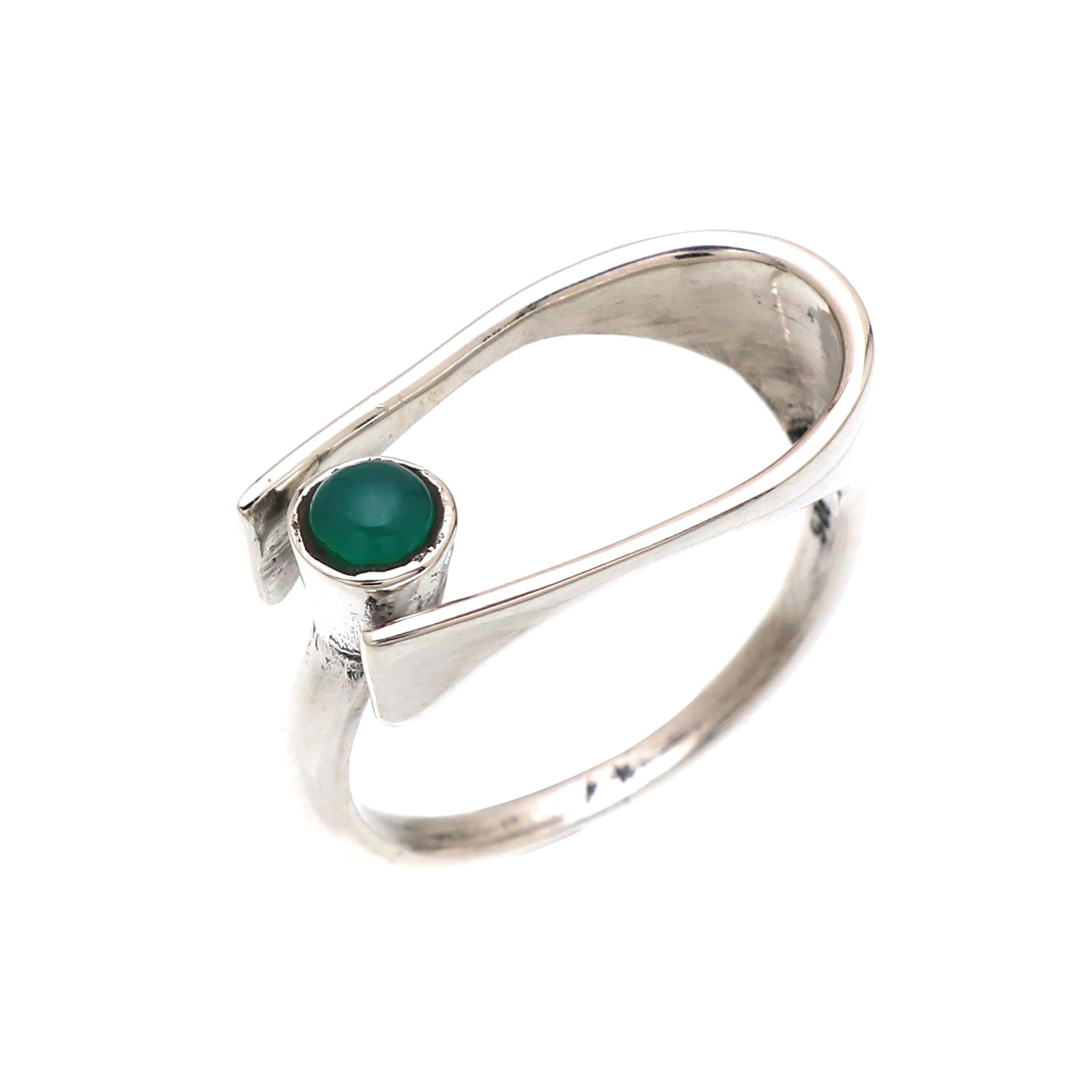 Designer Classic Round Stone Ring