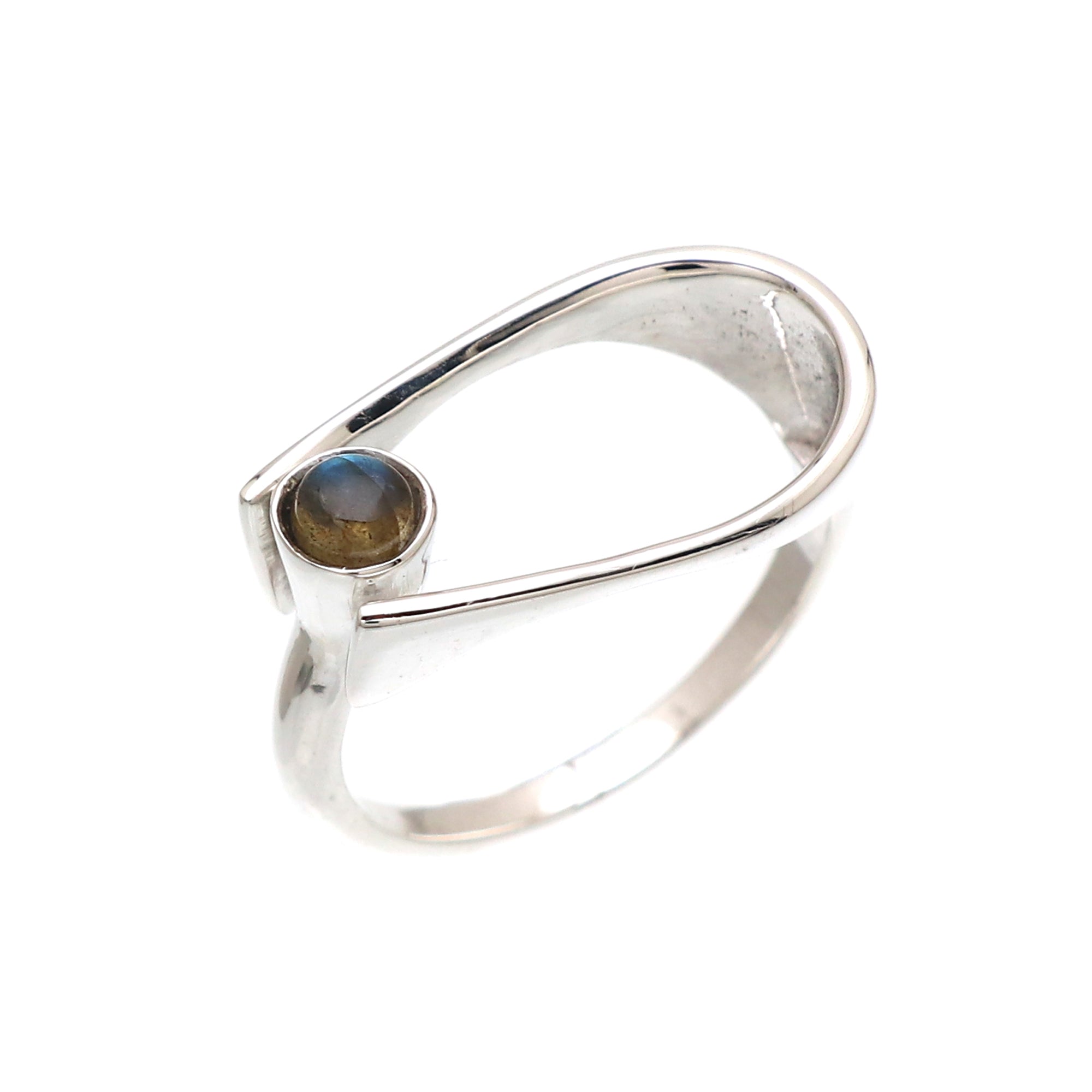 Designer Classic Round Stone Ring