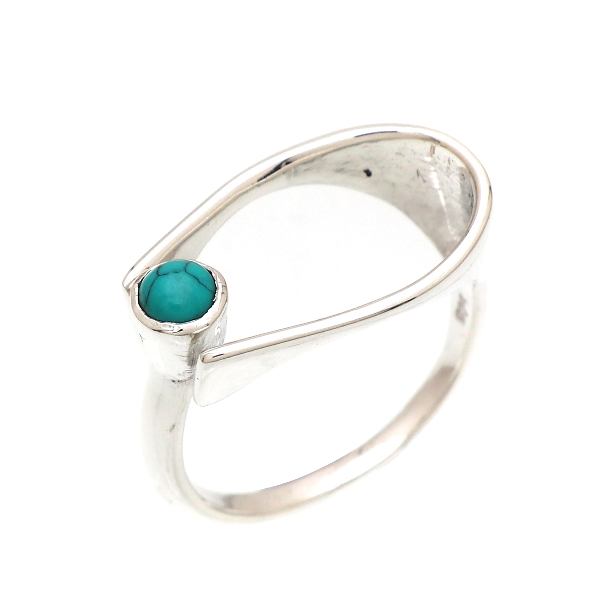 Designer Classic Round Stone Ring