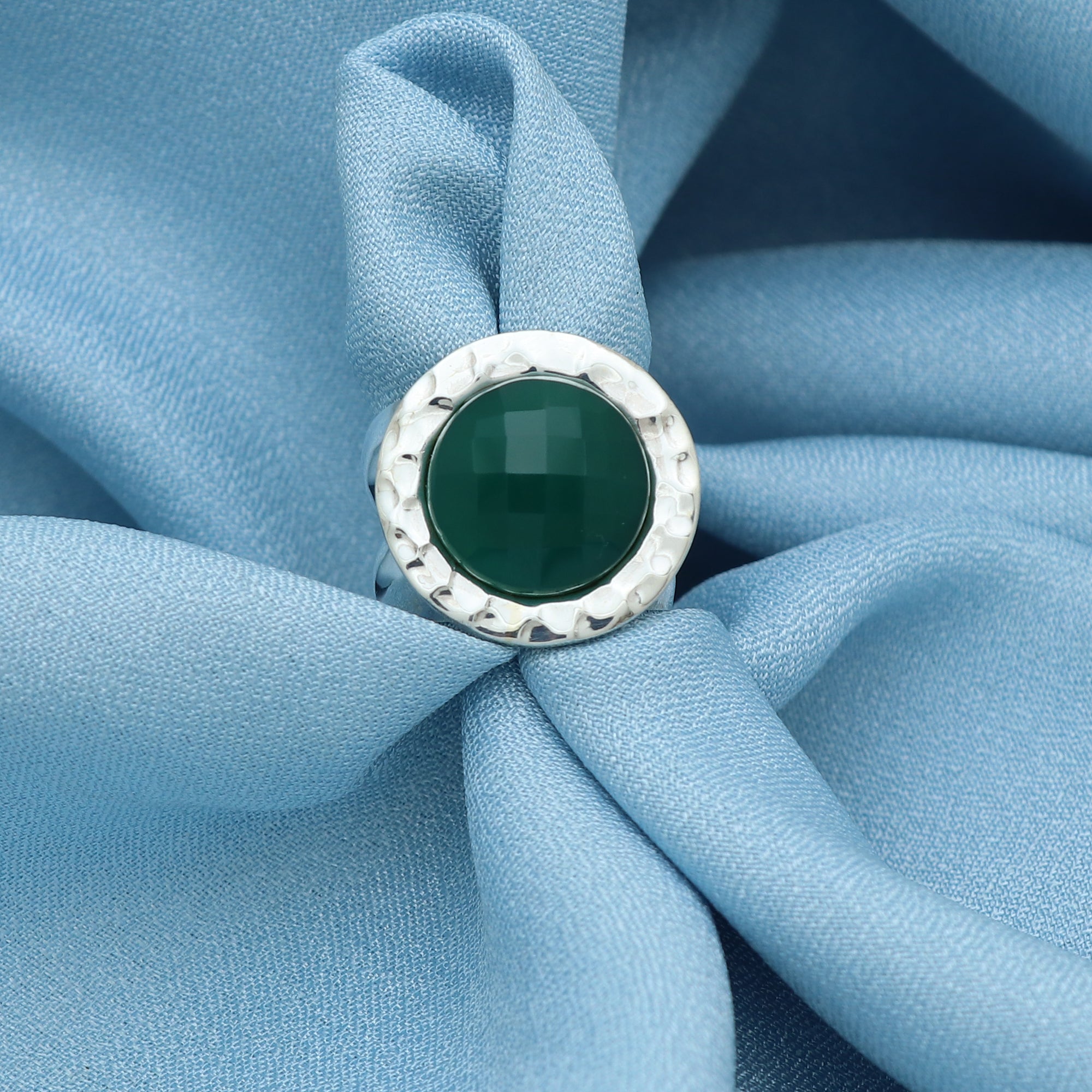 Globe Ring