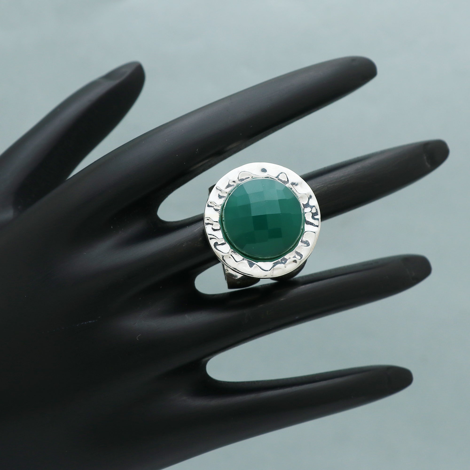 Globe Ring