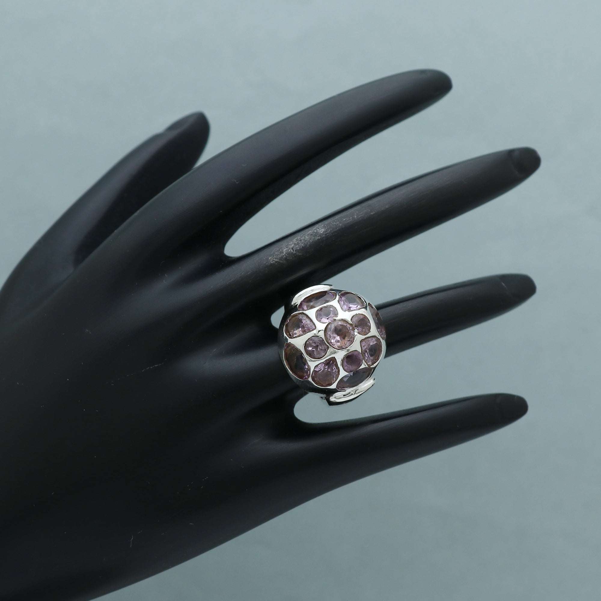 Globe Ring