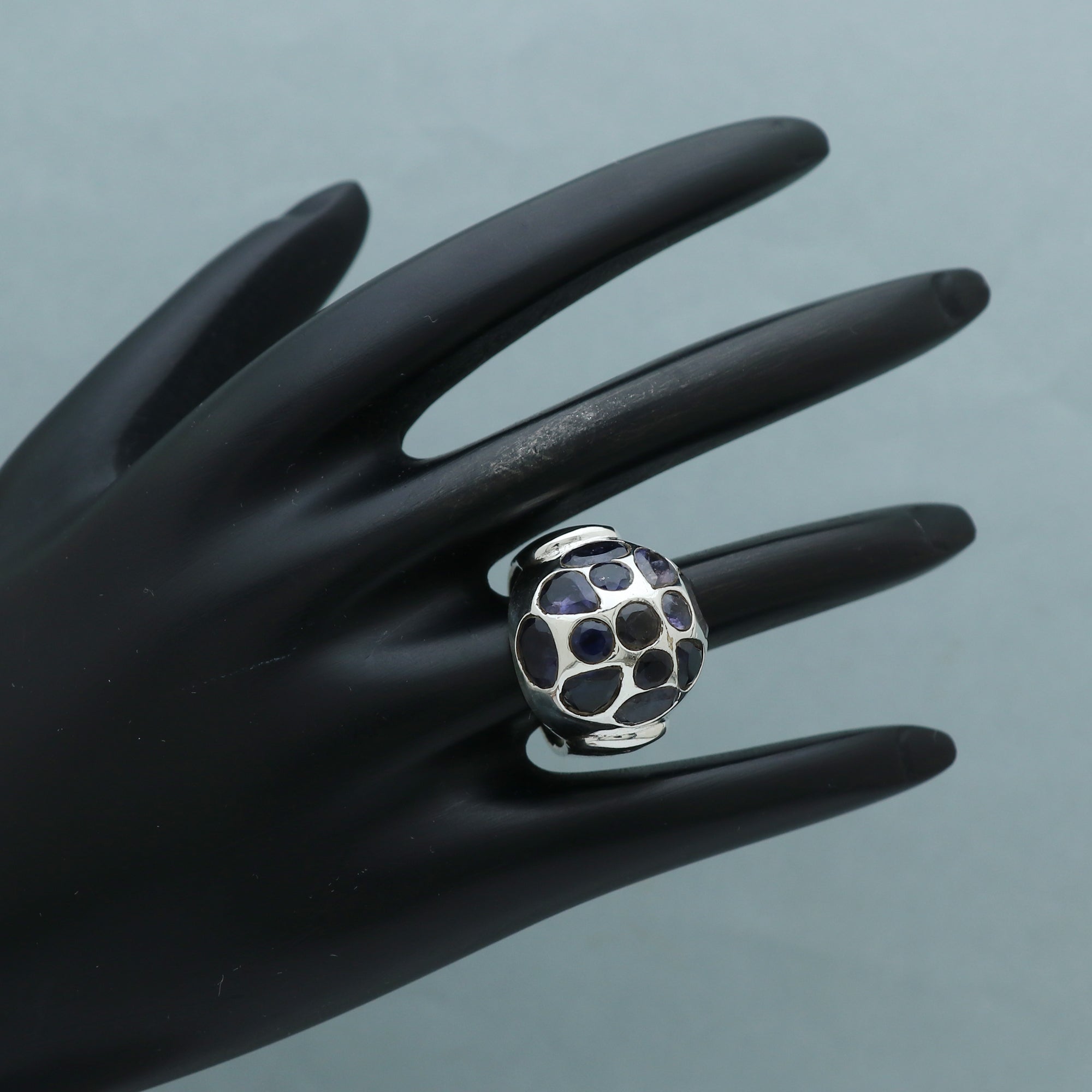 Globe Ring