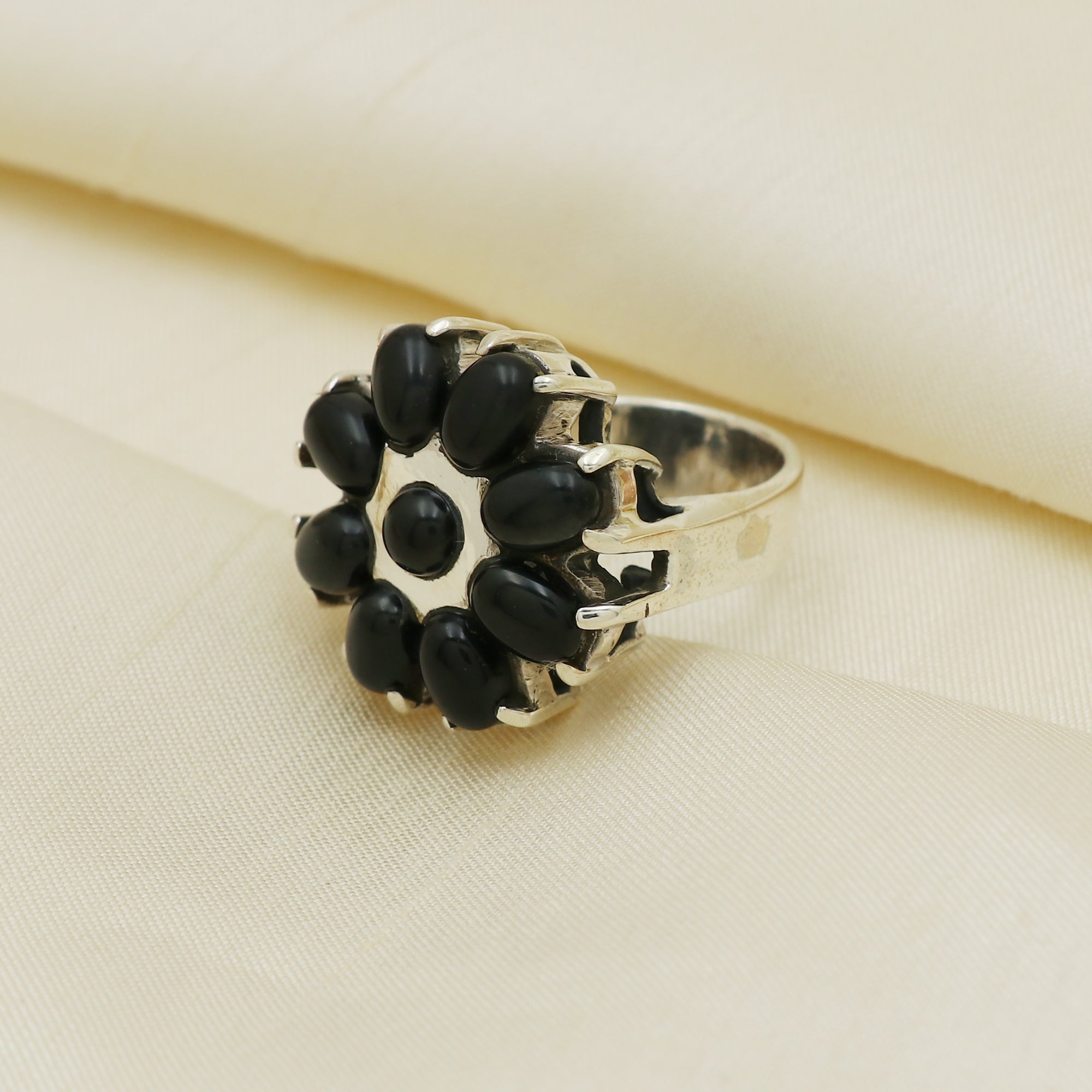 Mizoya Ring