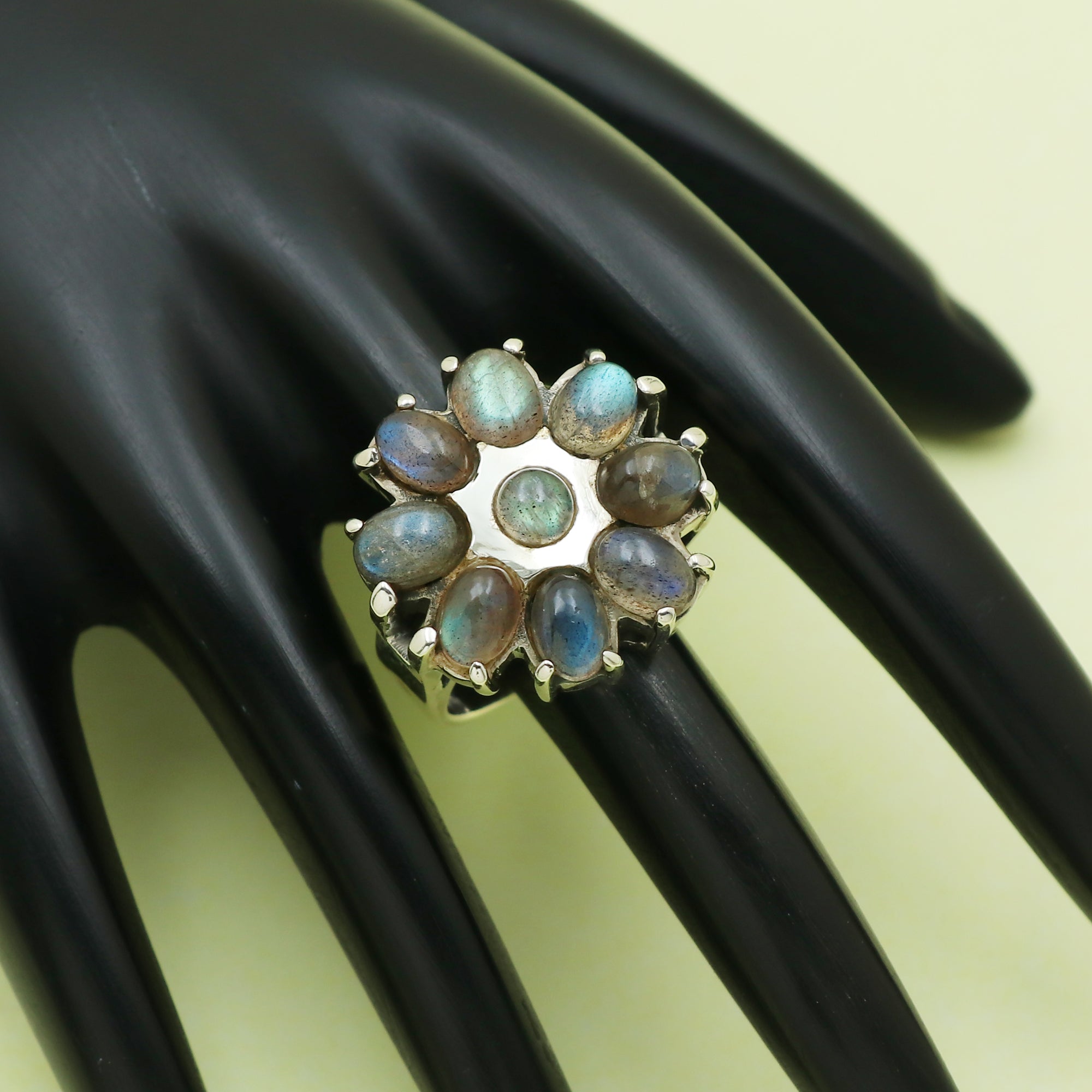 Mizoya Ring
