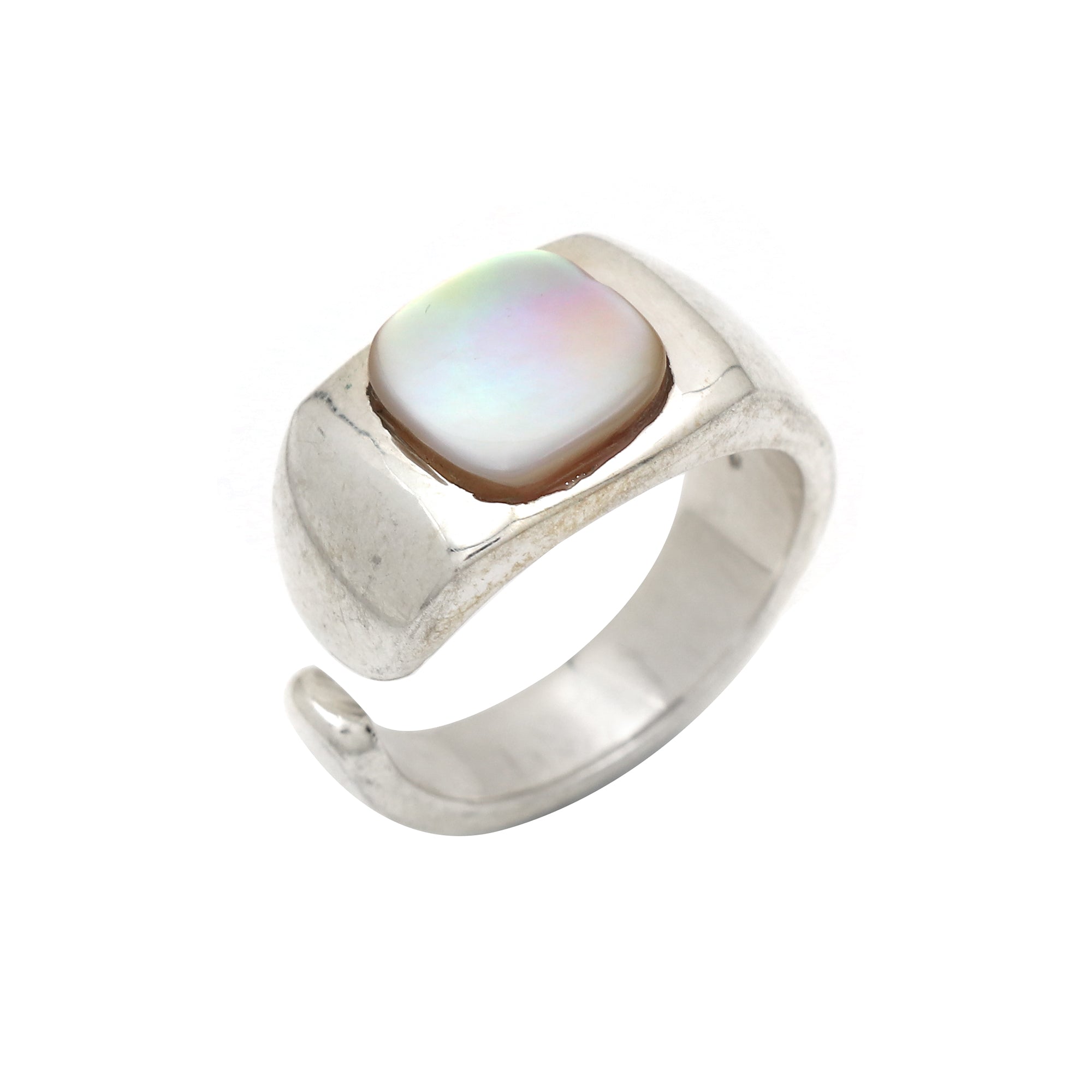 CLASSIC CUT PEARL RING