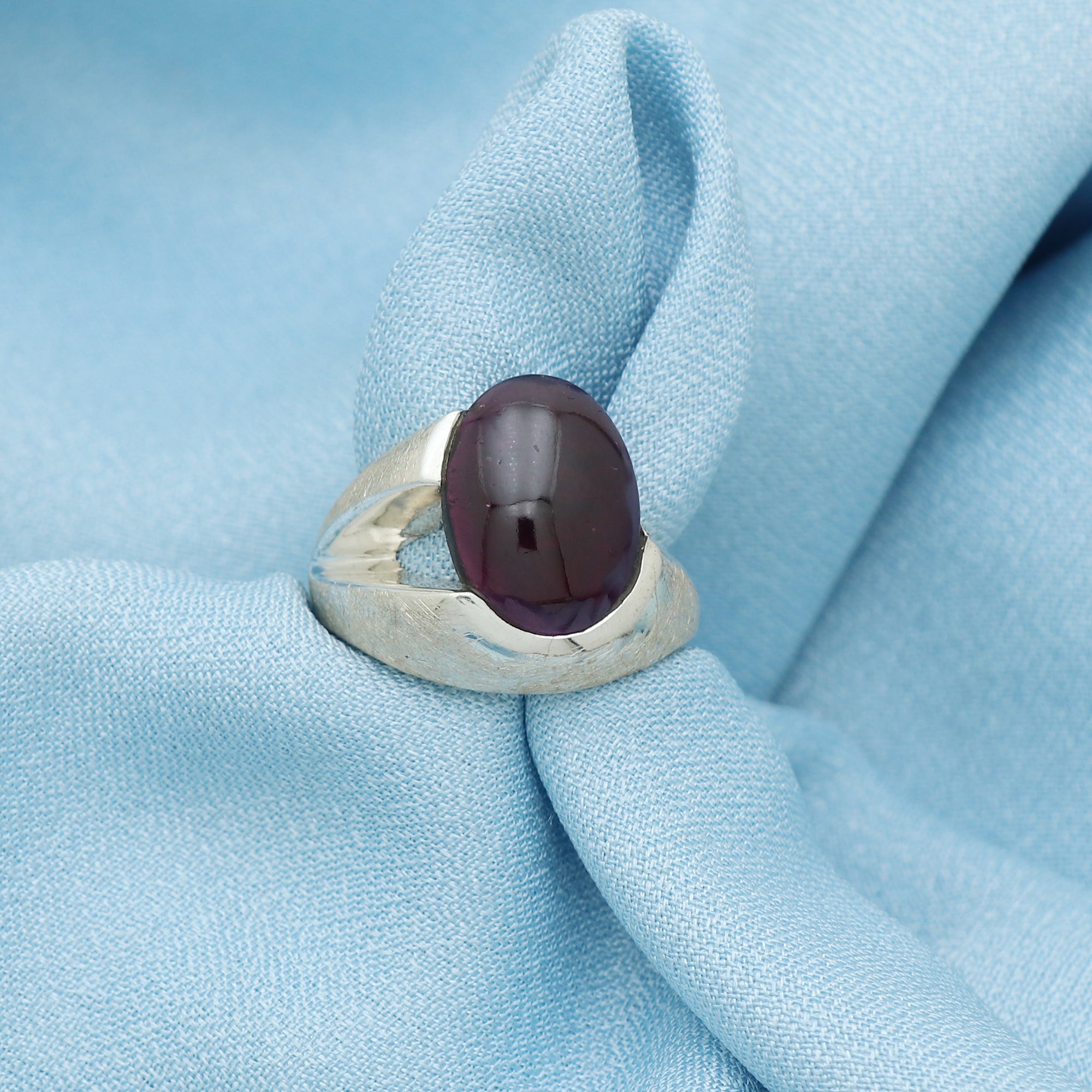 Bastian Ring