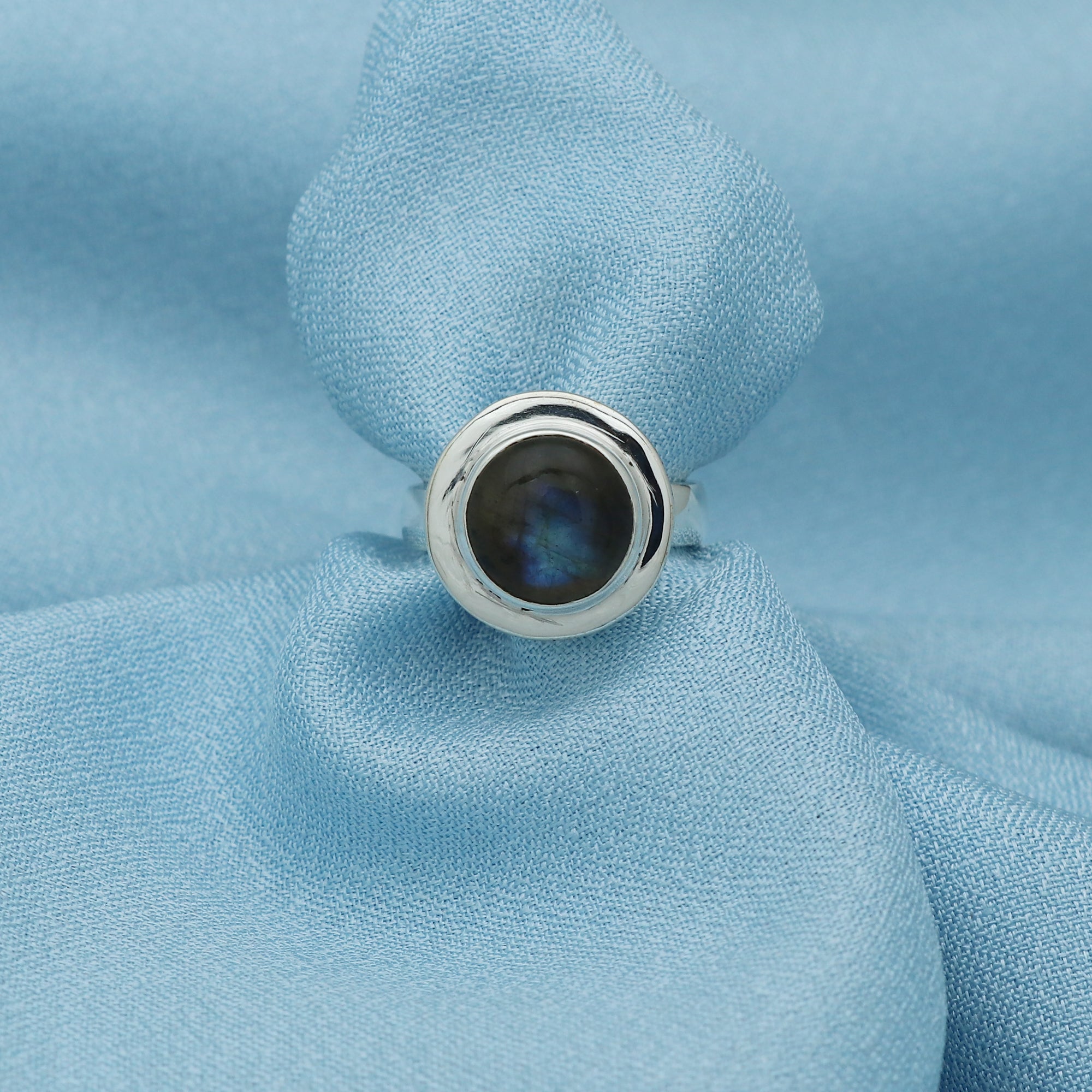 Classic Ring