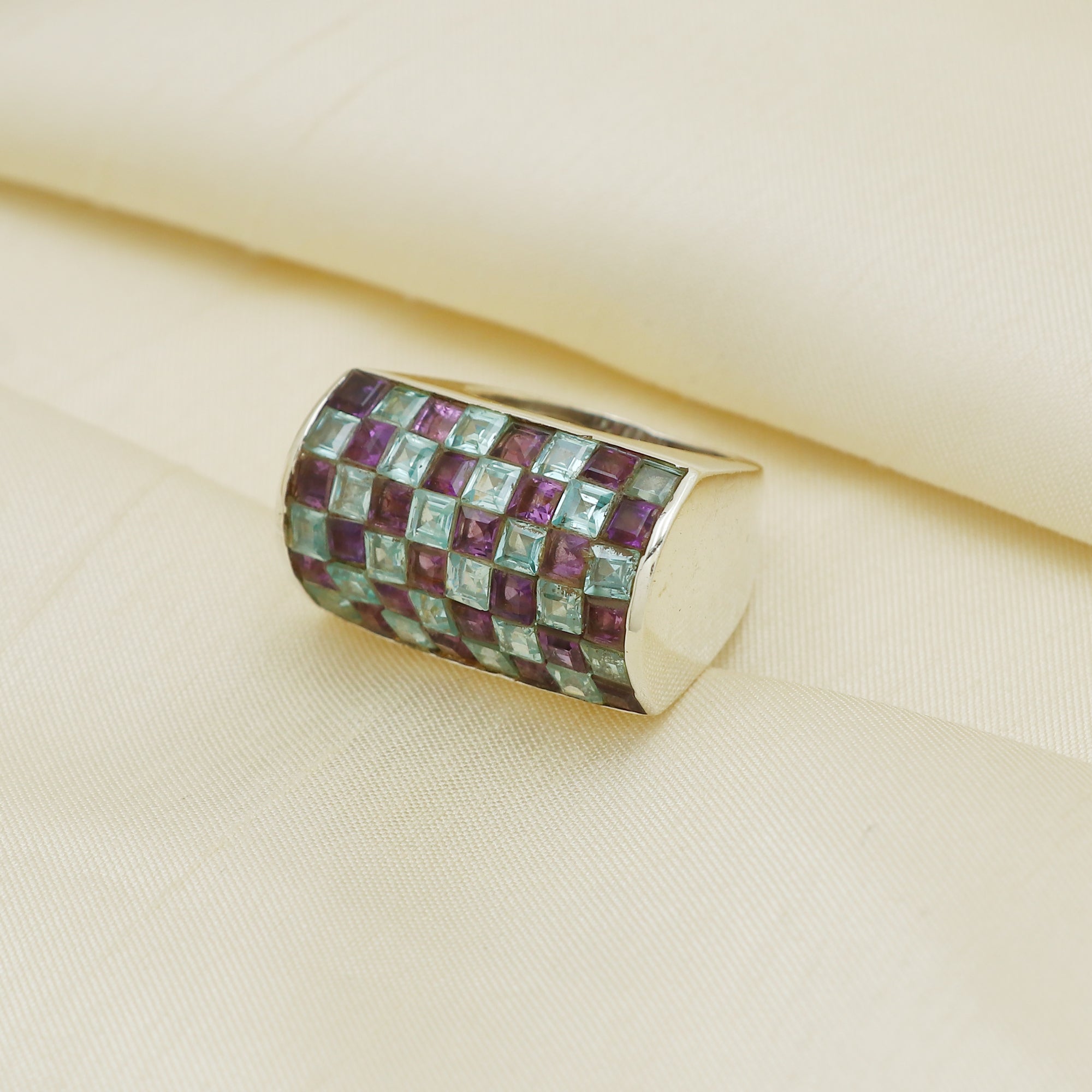 Elegant Ring v2