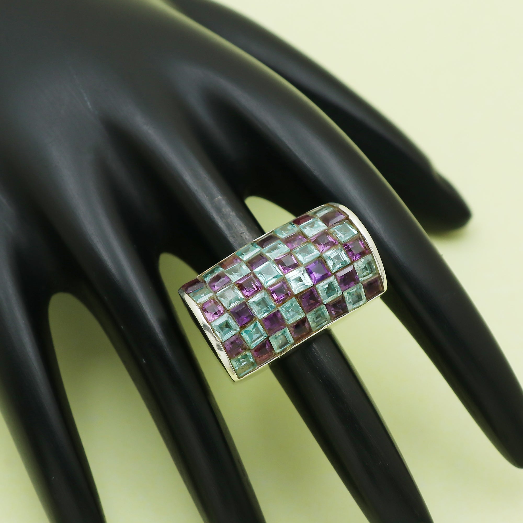Elegant Ring v2