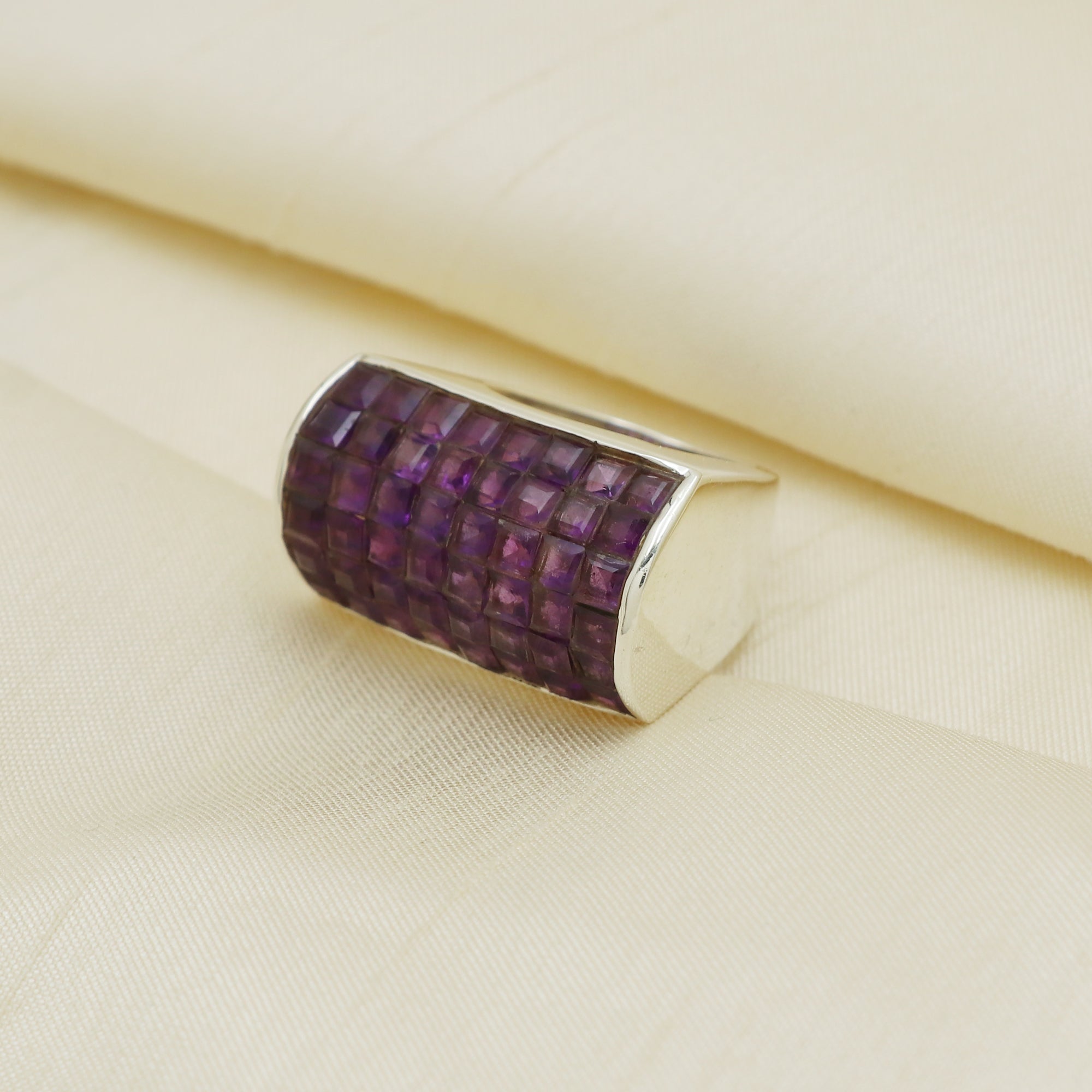 Elegant Ring v2