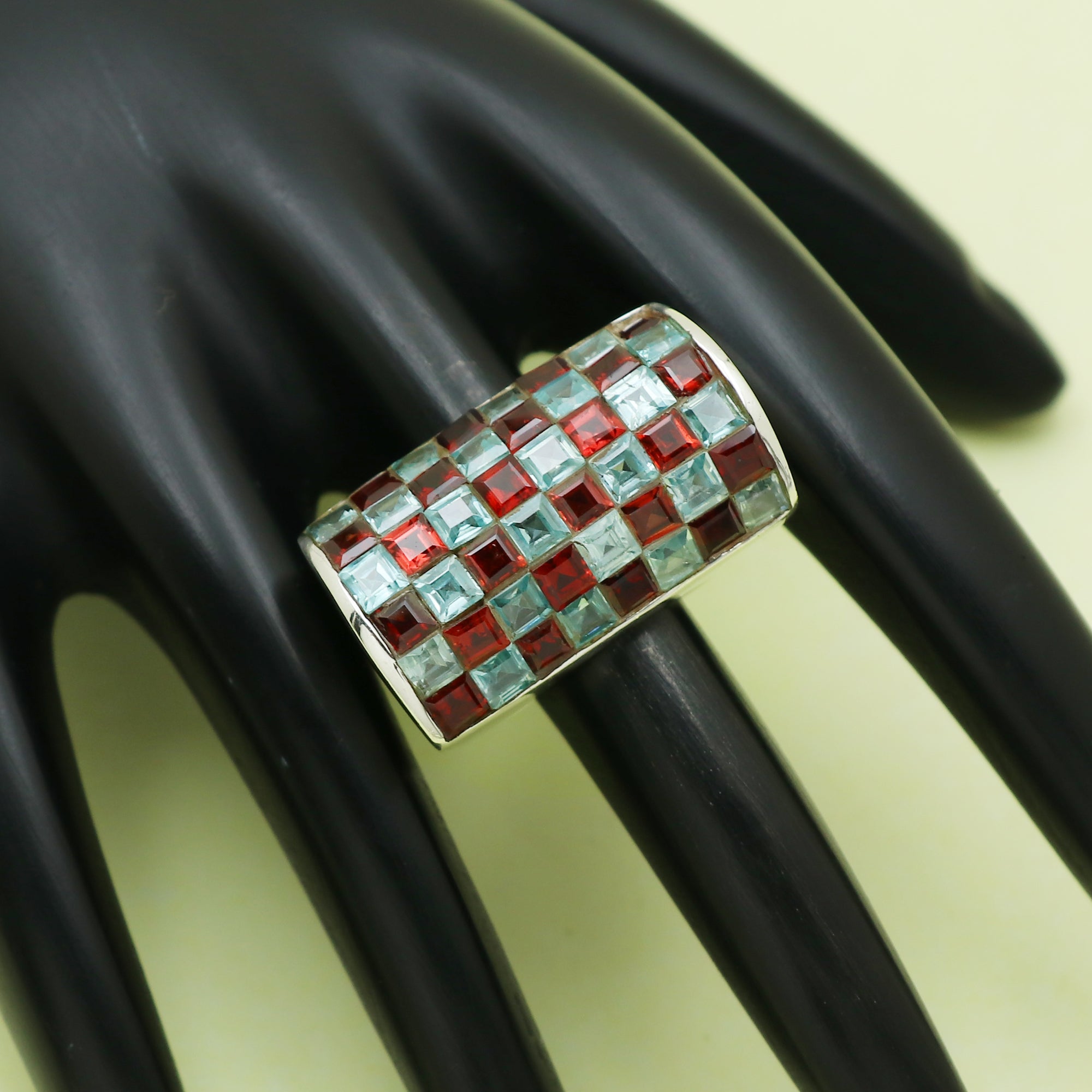 Elegant Ring v2