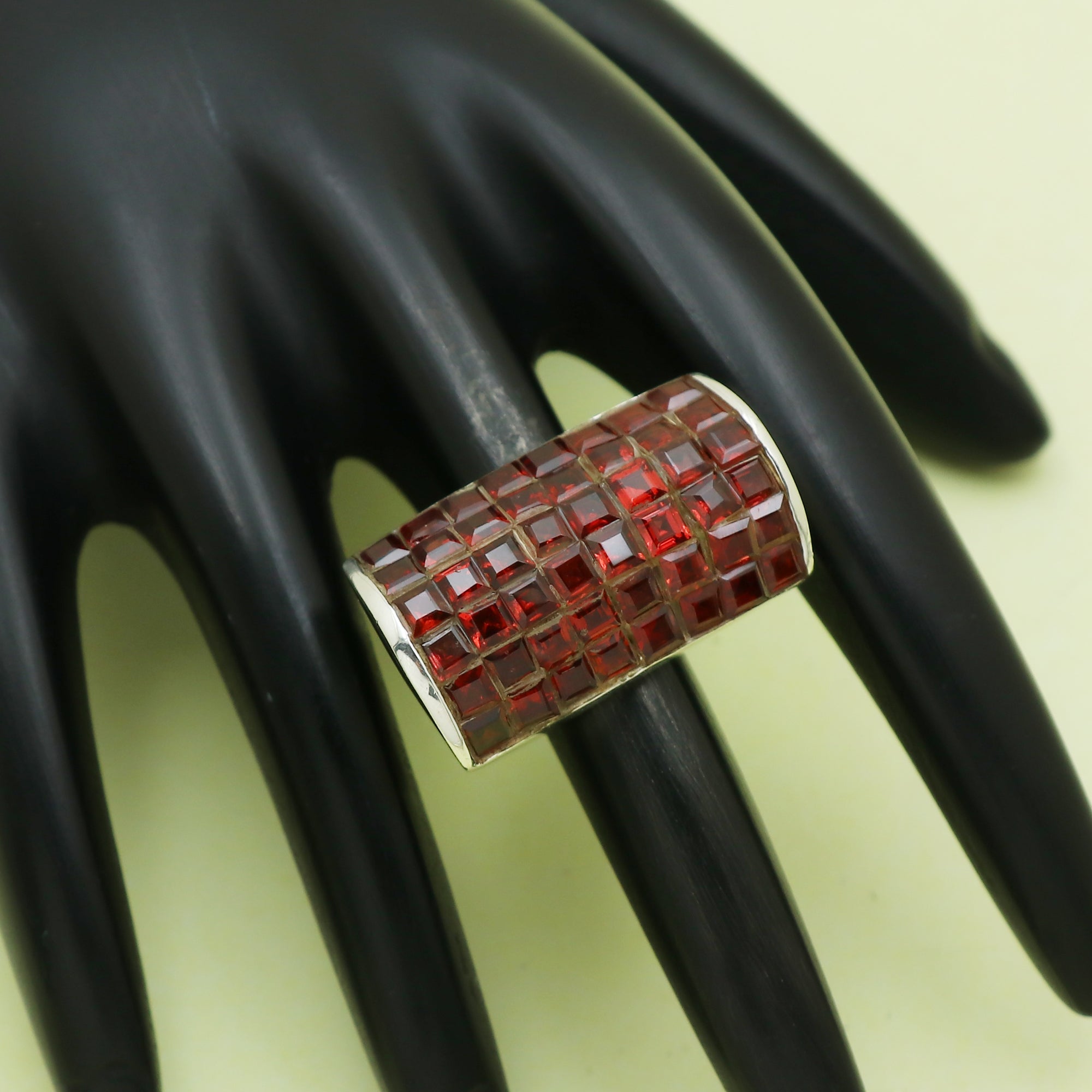 Elegant Ring v2