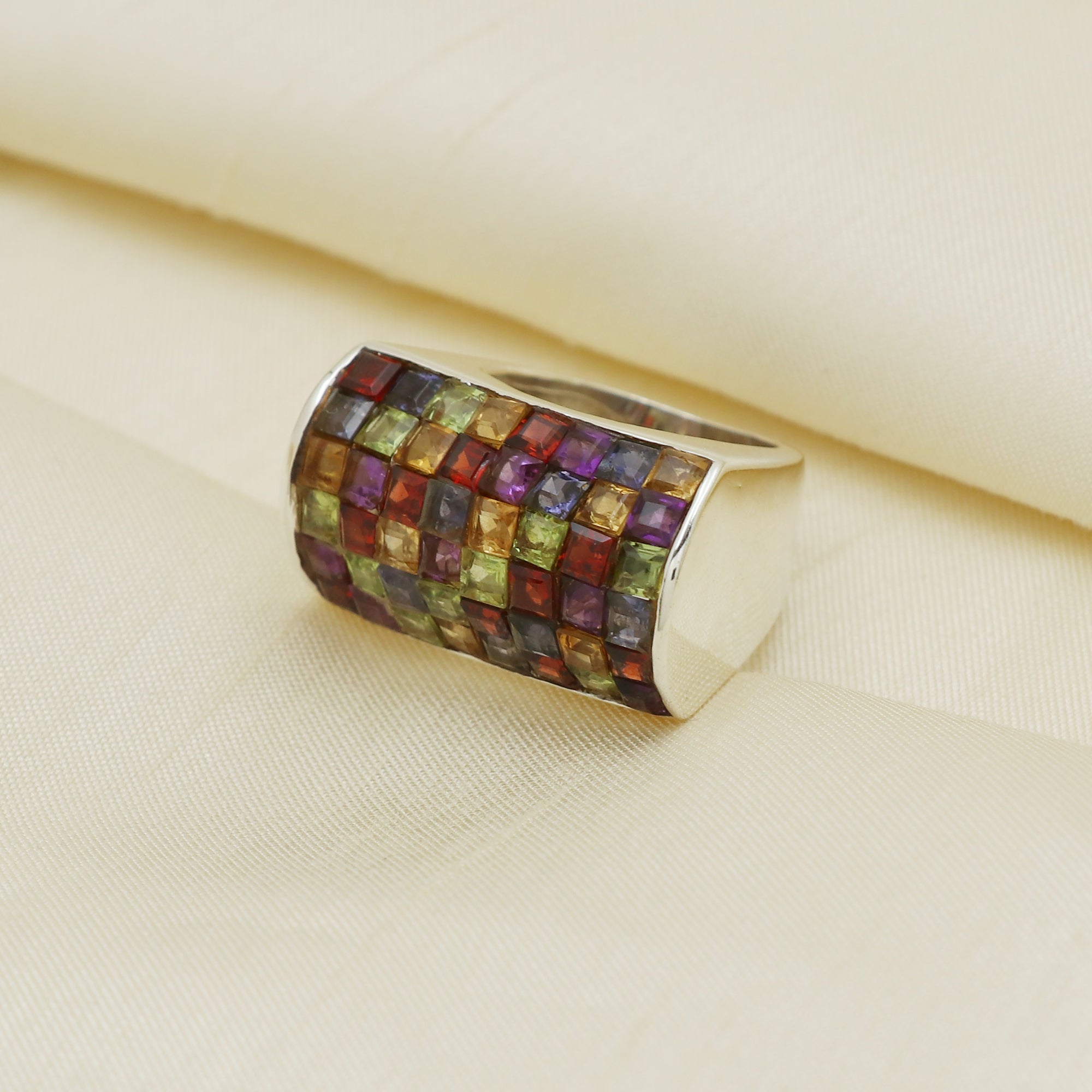 Elegant Ring v2