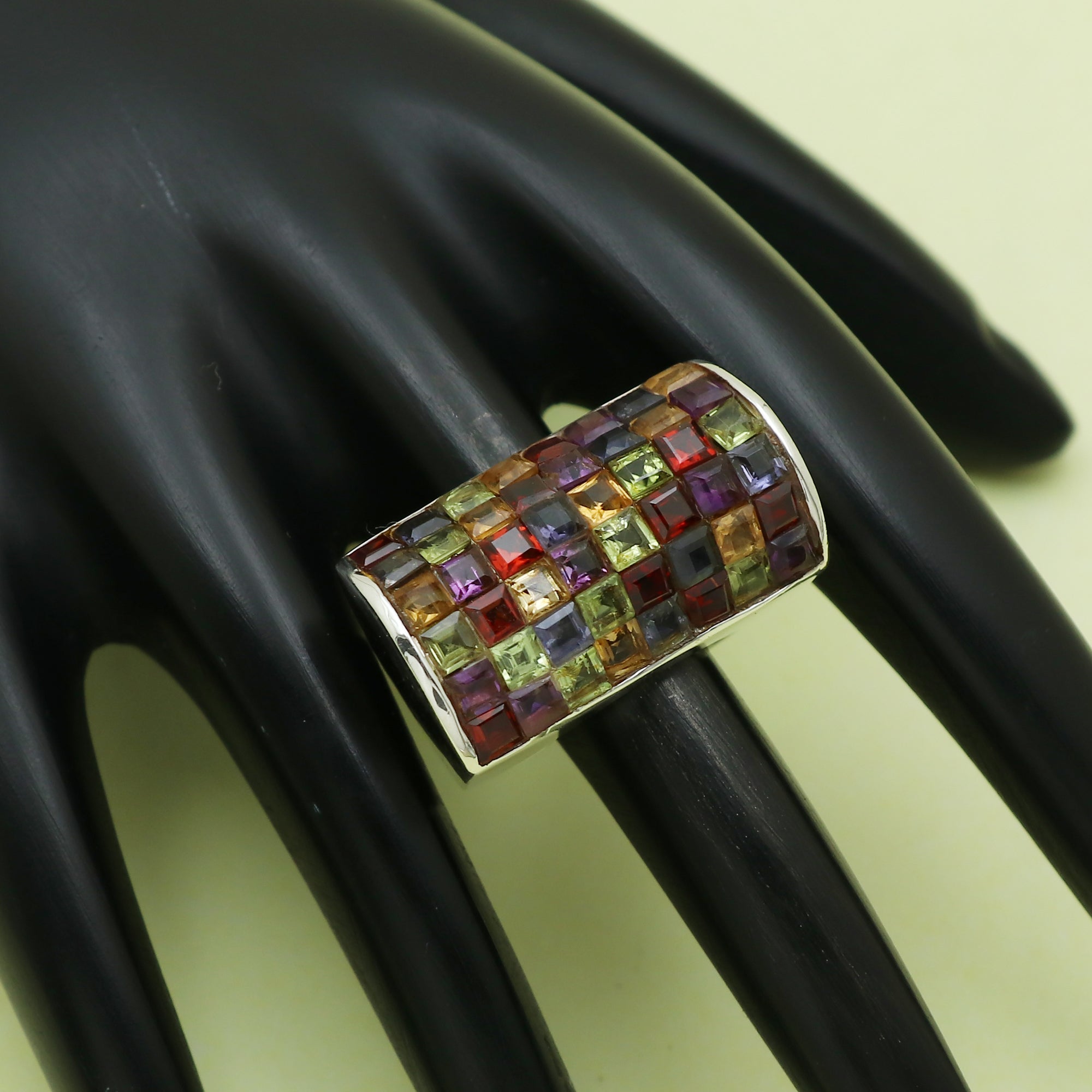 Elegant Ring v2