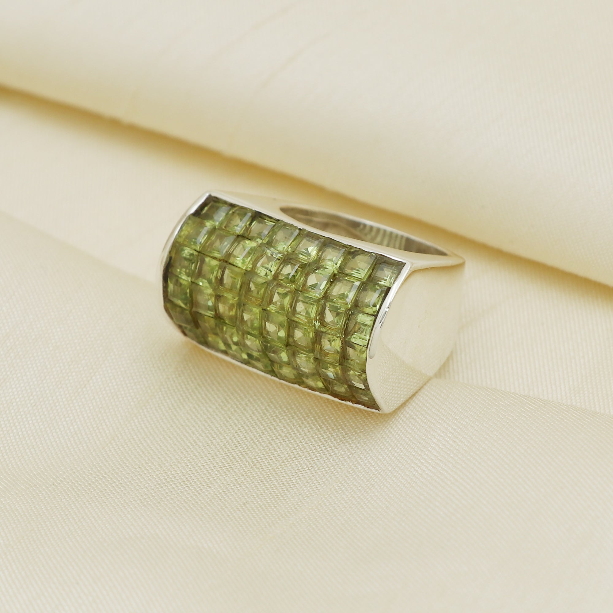 Elegant Ring v2