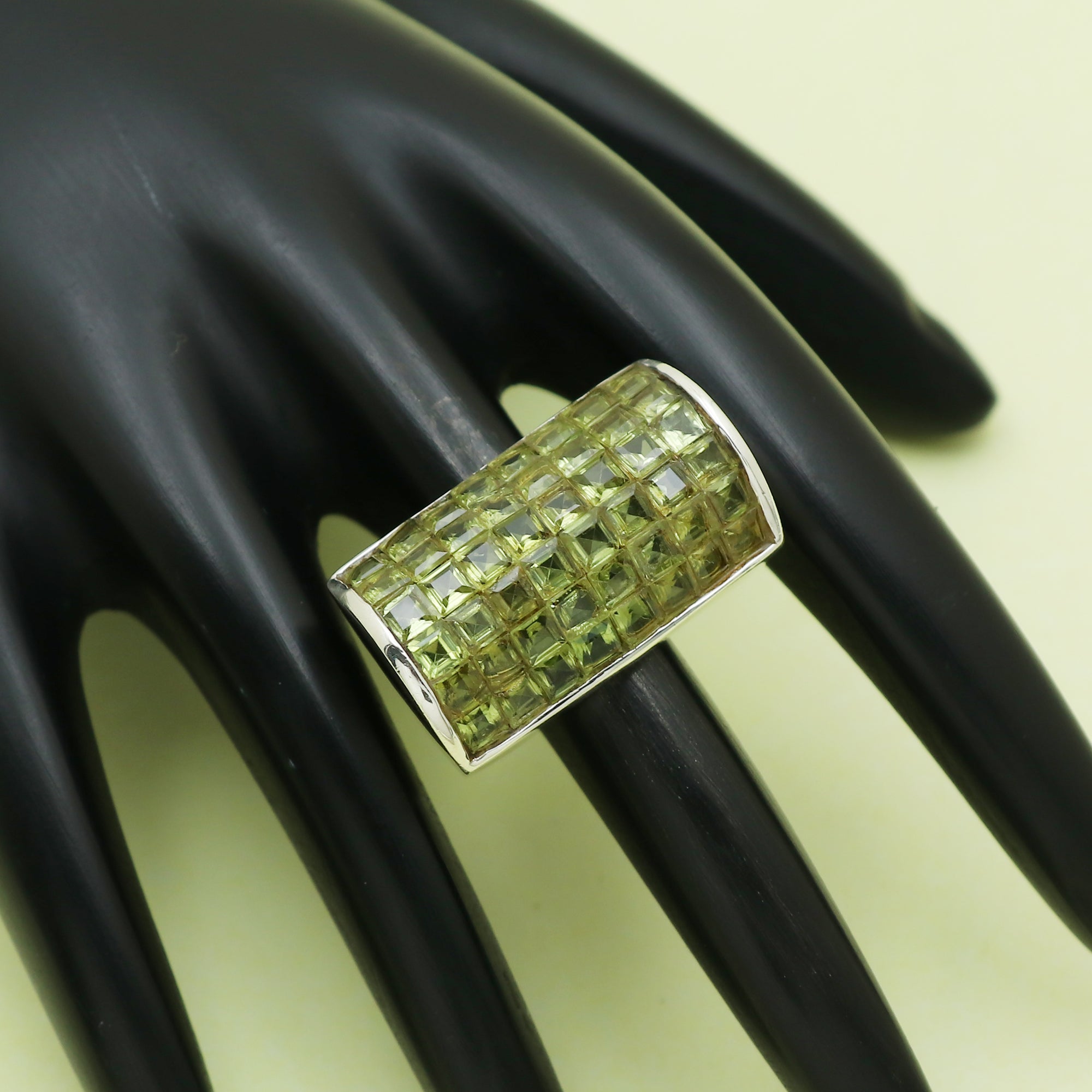 Elegant Ring v2