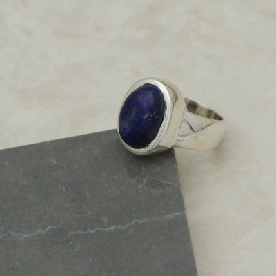 Classic Oval Lapis Lazuli Ring