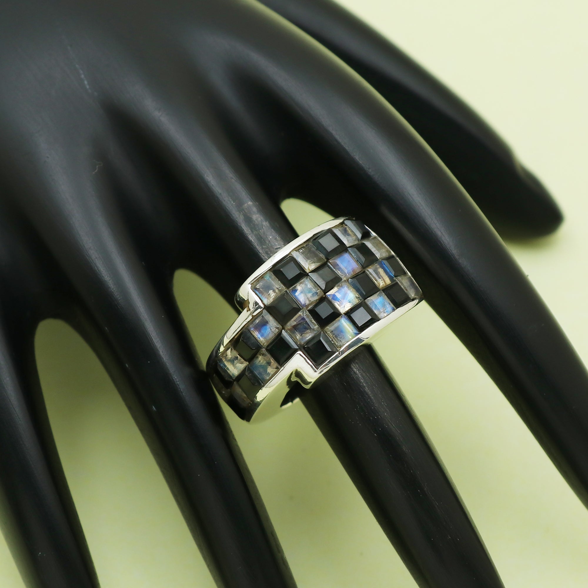 Dapper Ring