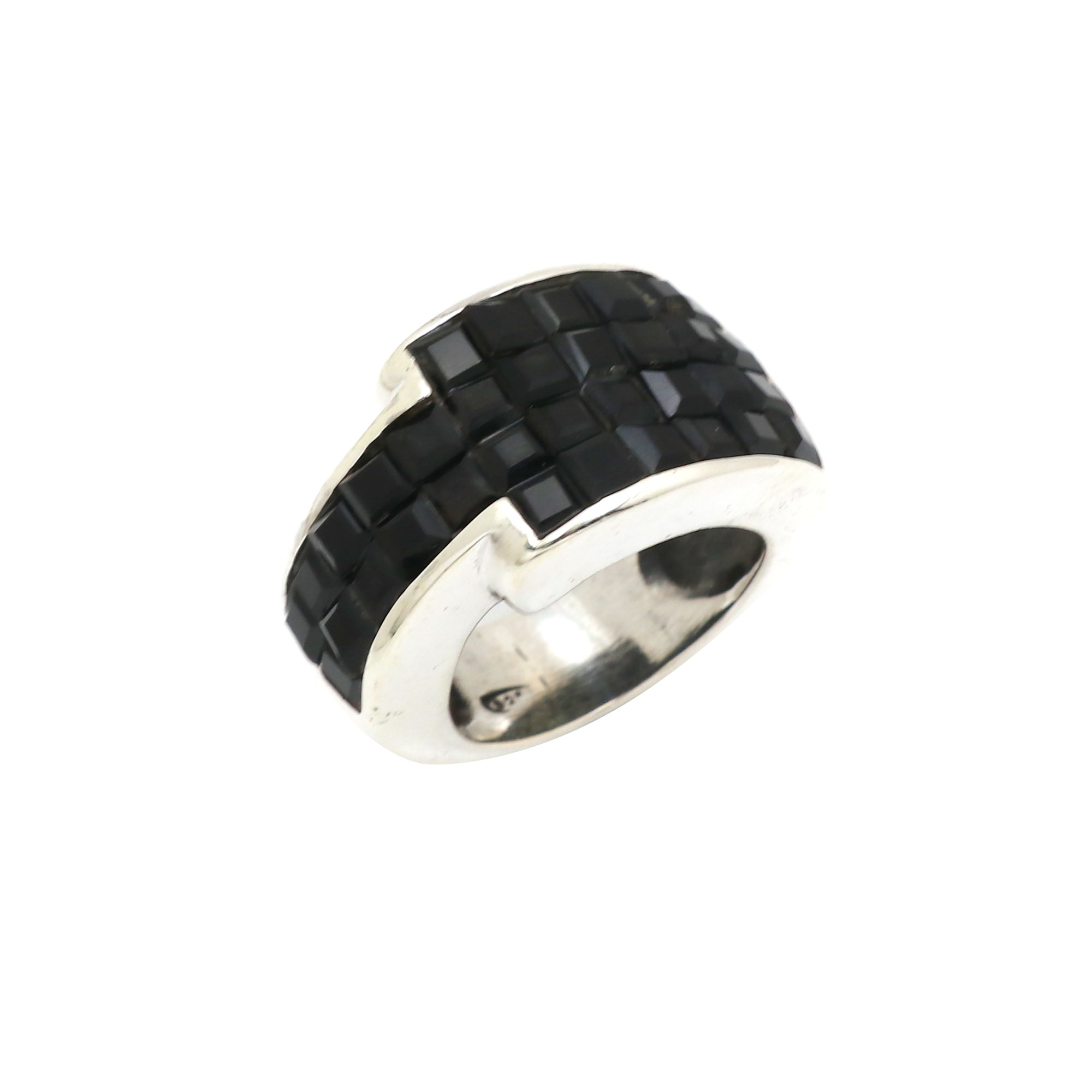 Dapper Ring