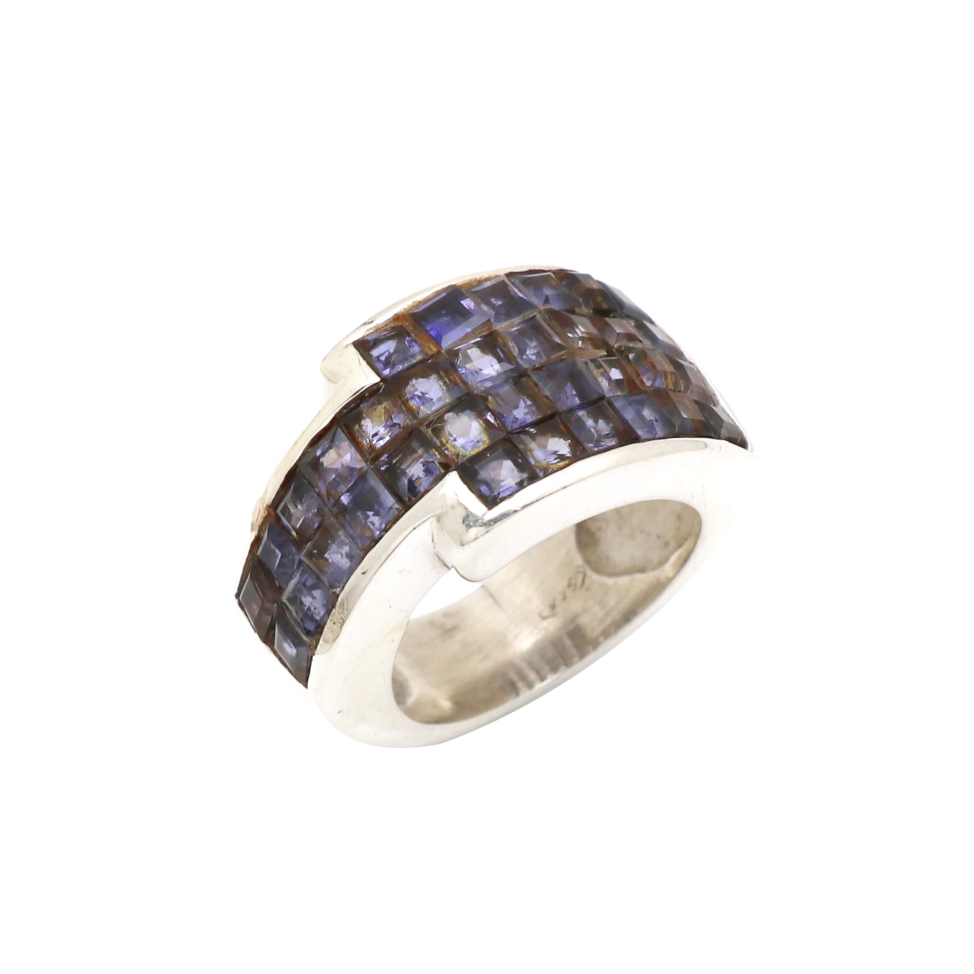 Dapper Ring