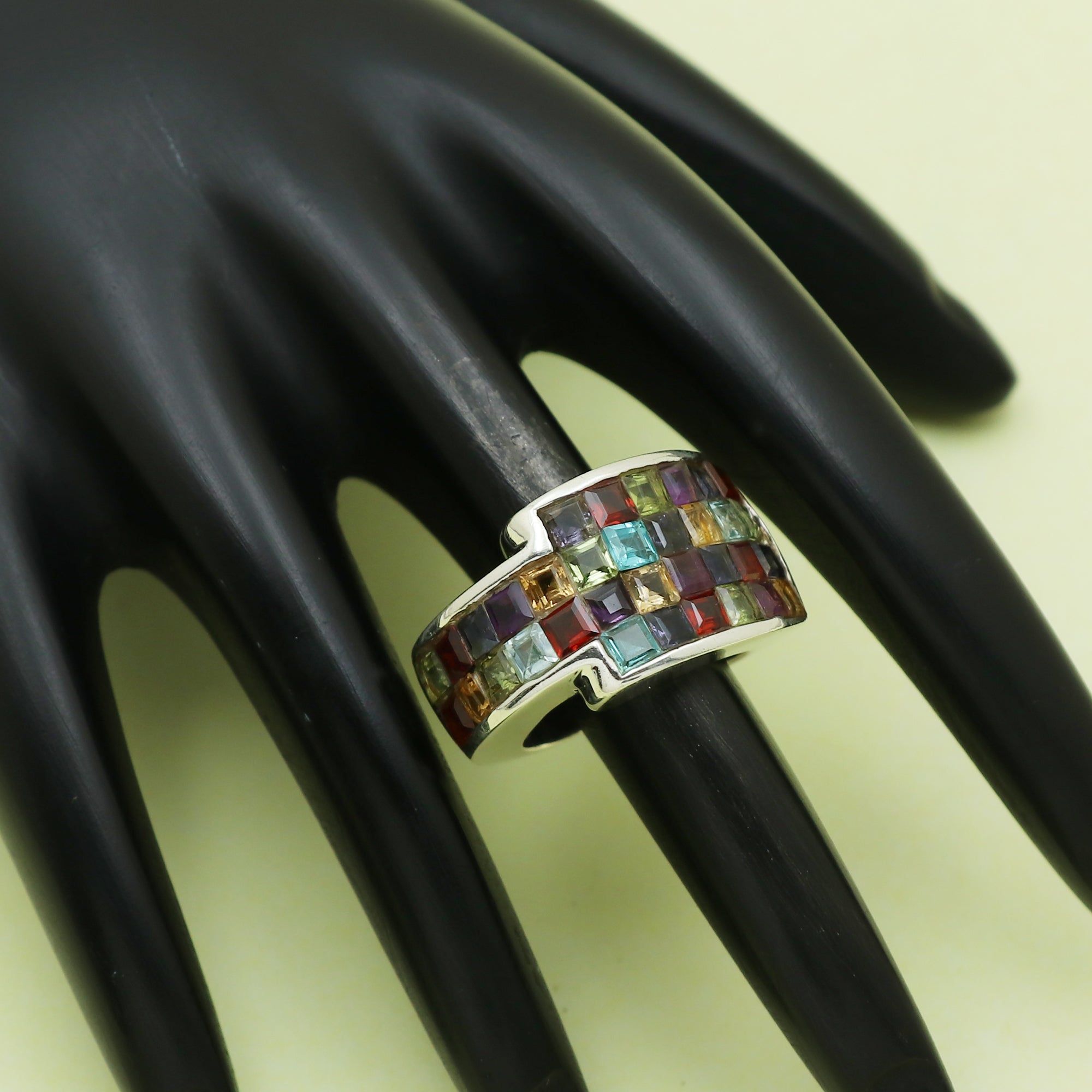 Dapper Ring