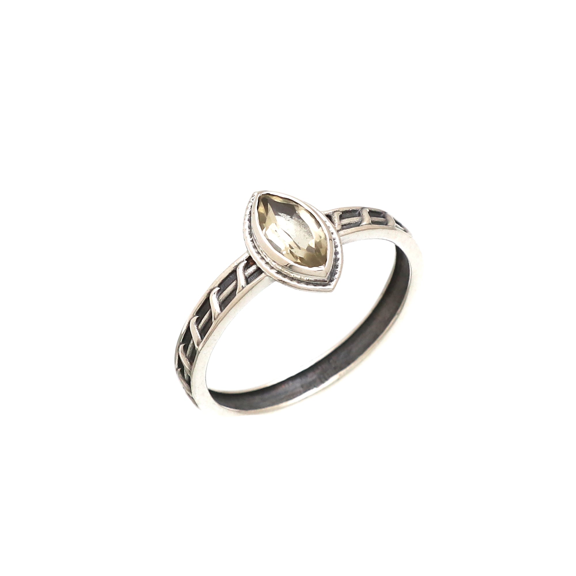 Marquise Minimal Ring