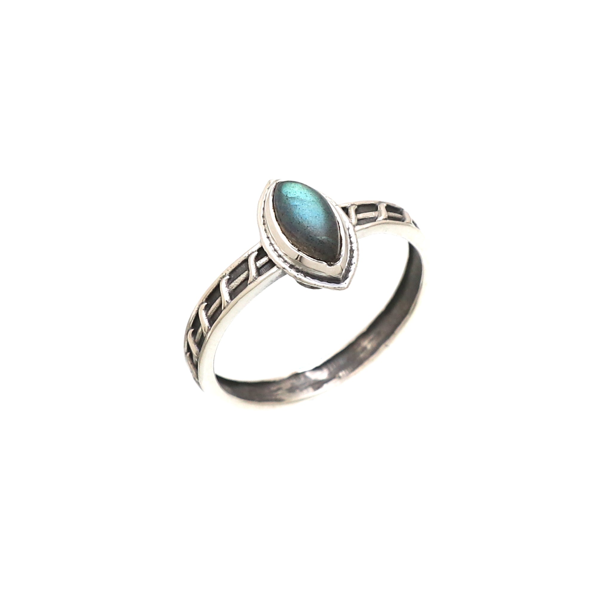 Marquise Minimal Ring