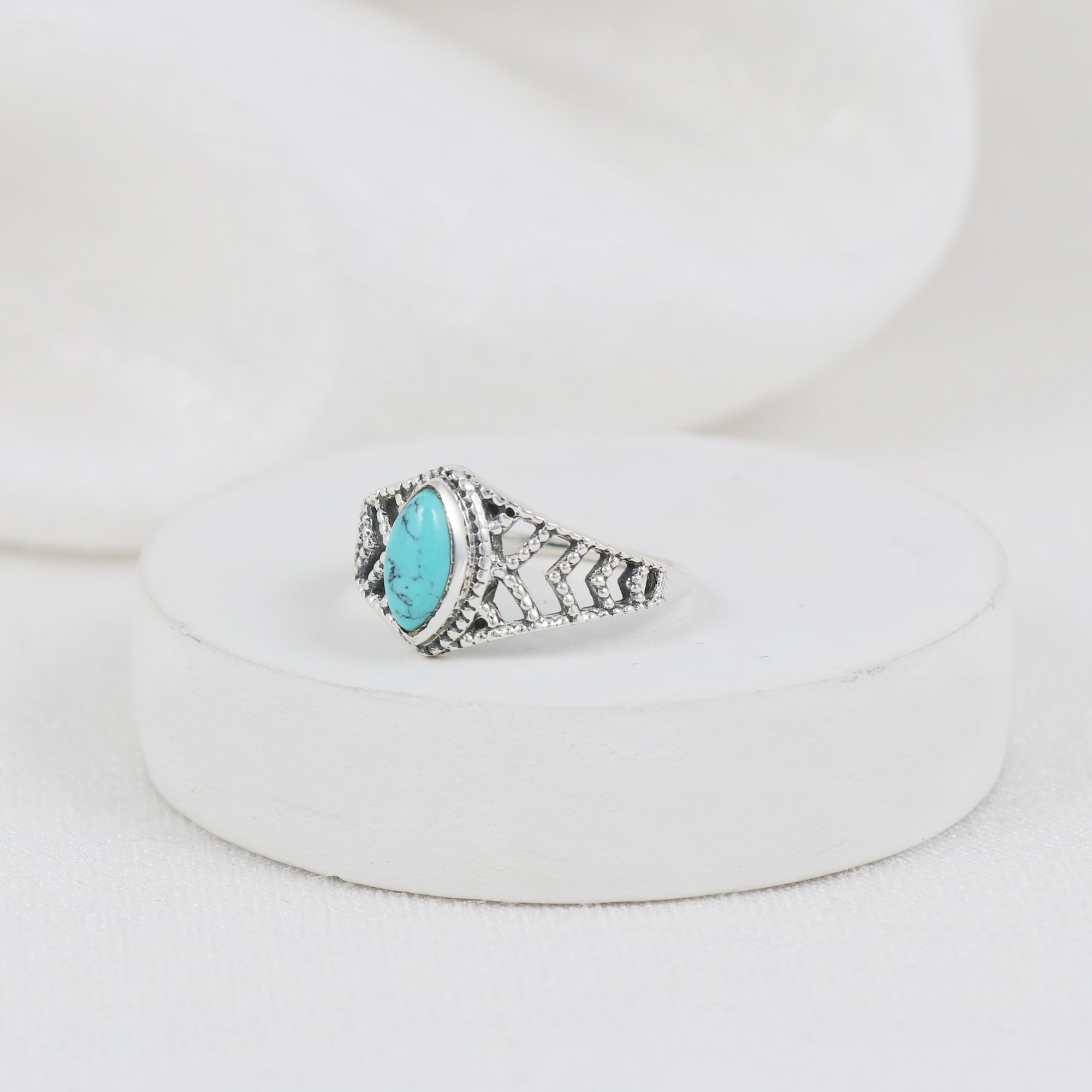 Marquise Minimal Ring