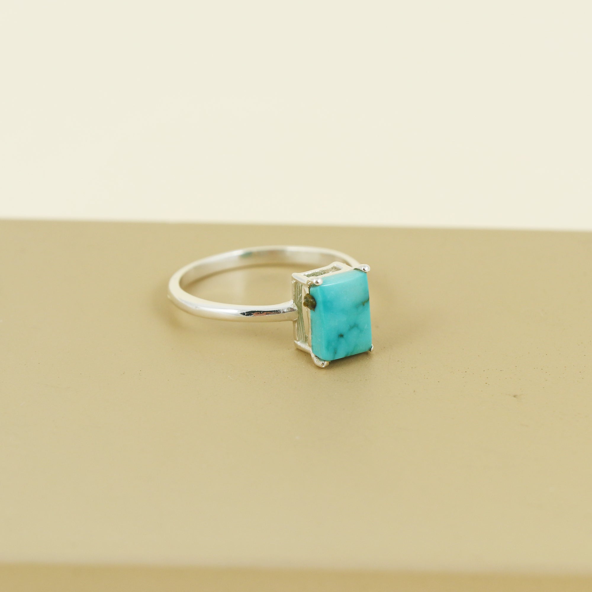 Square Minimal Ring