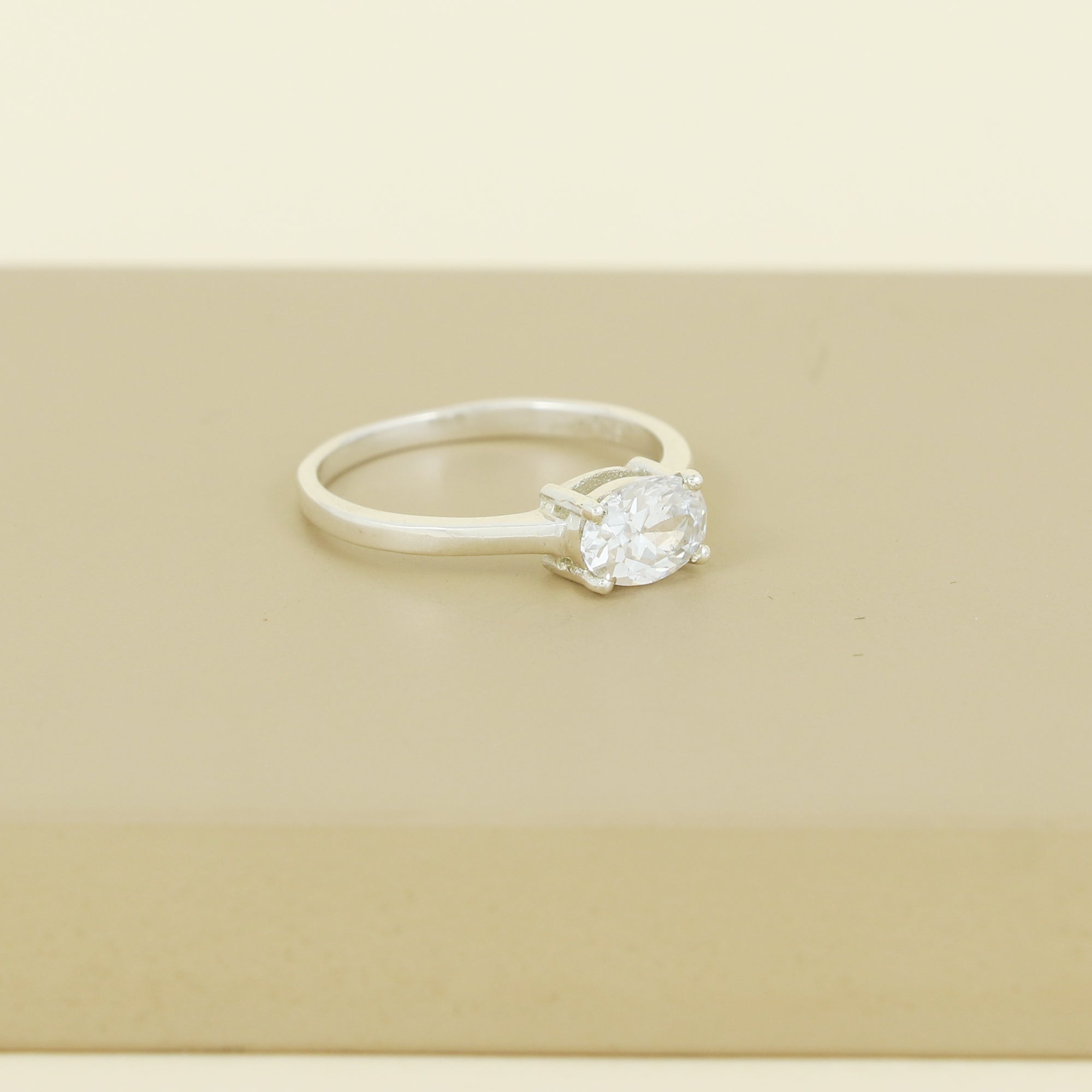 Oval Cab Ring
