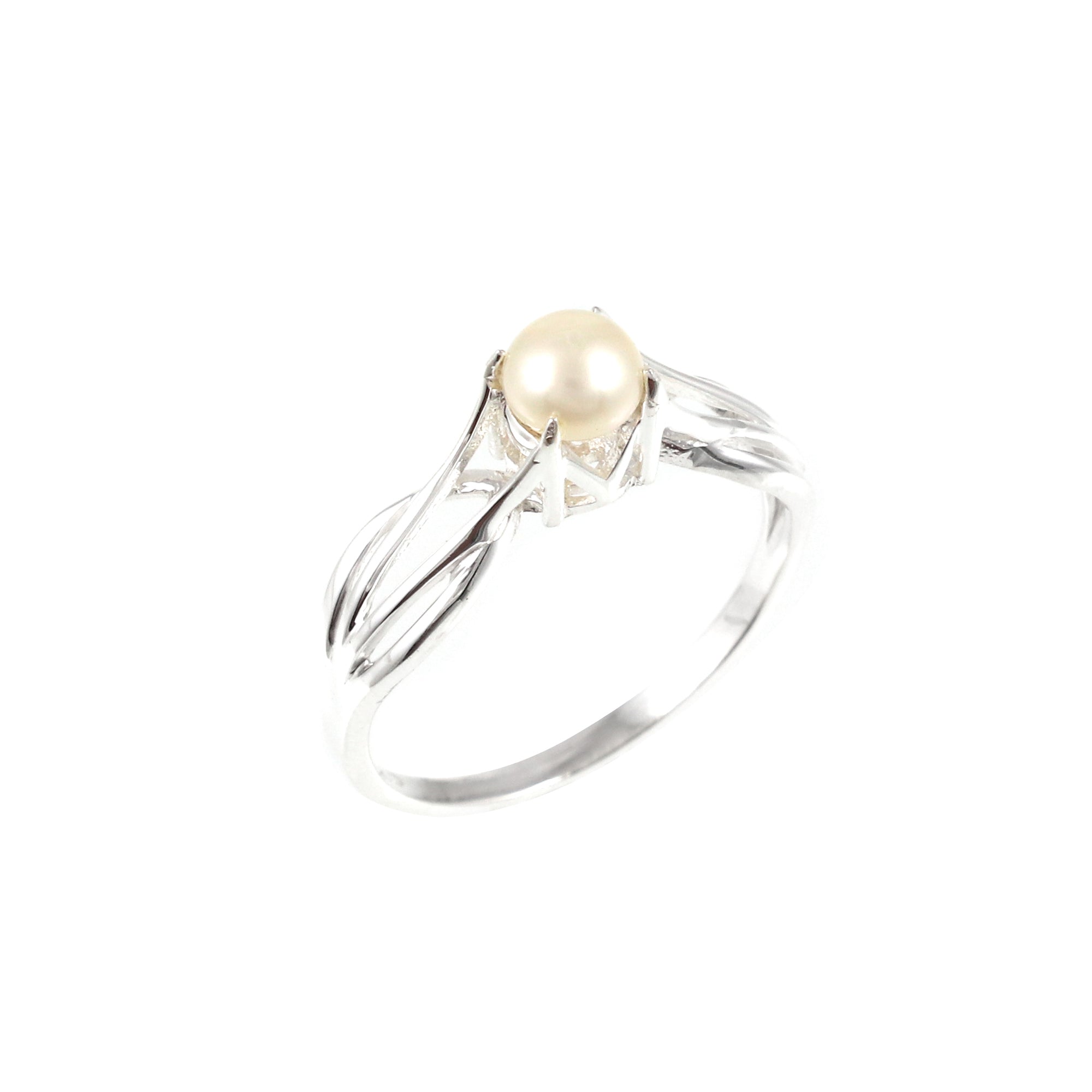 Round Stone Ring