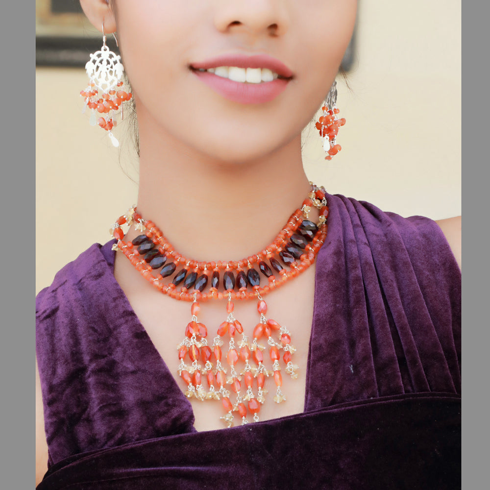 Puai U shape necklace